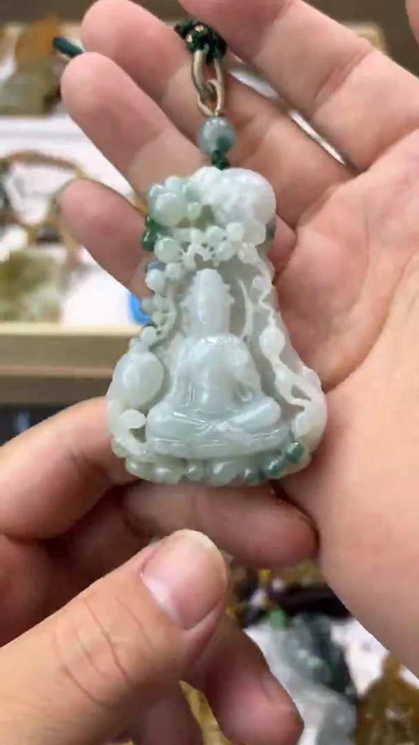 颈饰未镶嵌翡翠天然翡翠
