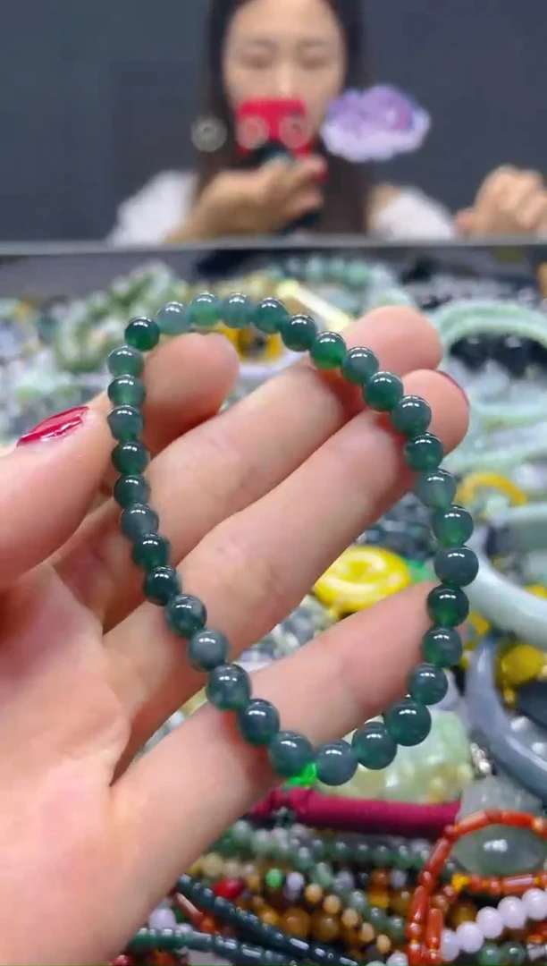 颈饰未镶嵌翡翠5MM/F/翡翠A货，一件也是批发价