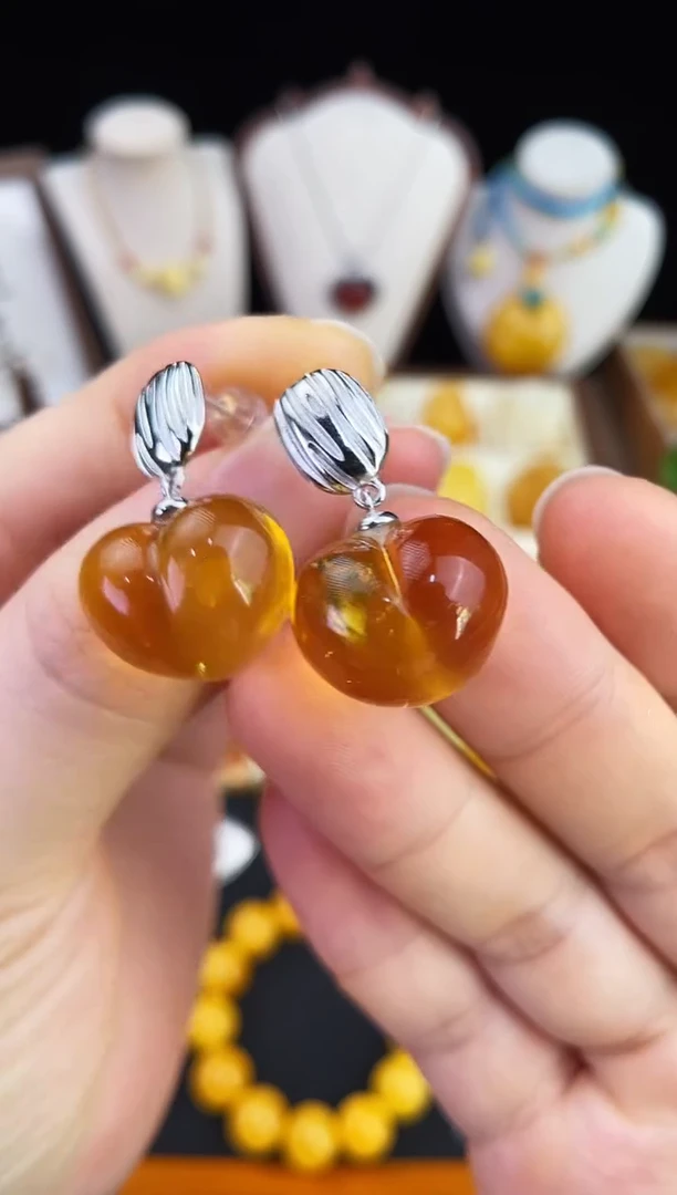 琥珀未镶嵌珠宝奇石柒月