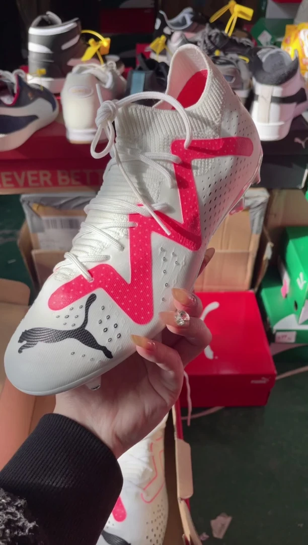 彪马时尚休闲运动鞋40.5M  VV9