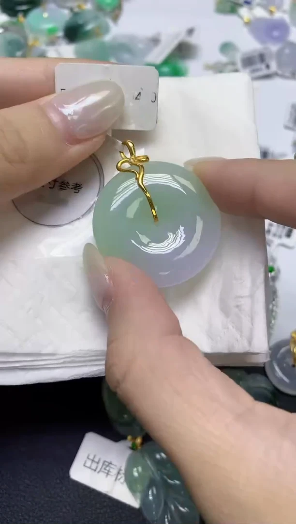 颈饰18K金镶嵌翡翠天然缅甸翡翠A货百元以上9元证书费自理