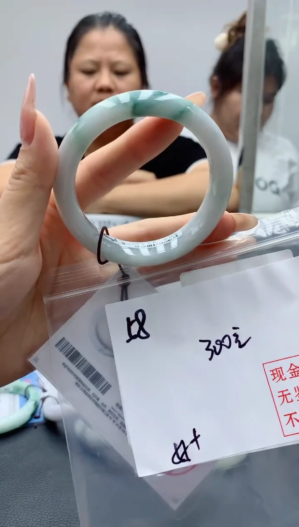 定制翡翠未镶嵌毛货手镯需精细抛光/手镯58
