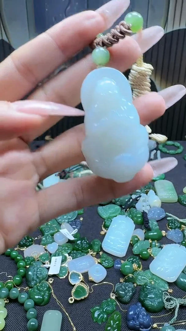 和田玉未镶嵌挂件1