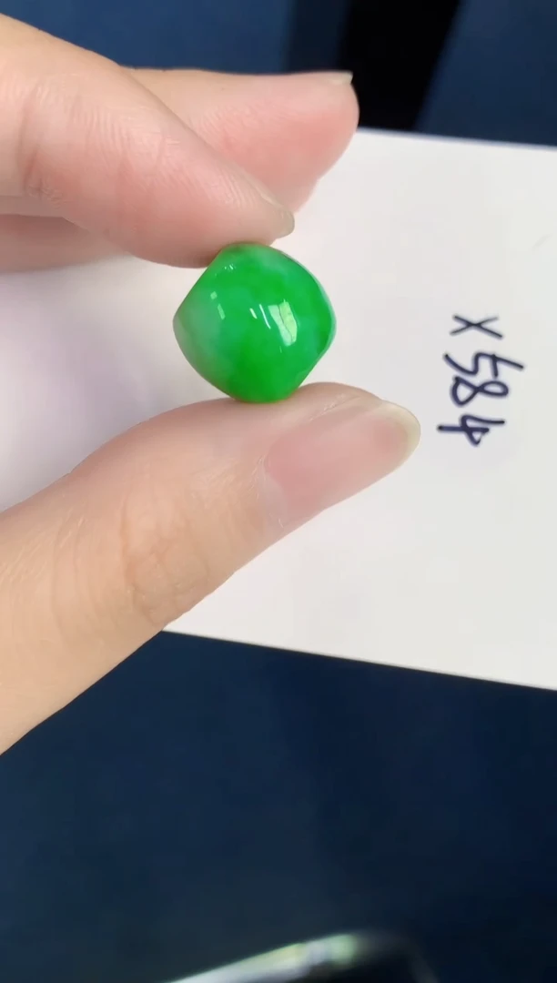颈饰未镶嵌翡翠天然翡翠缅甸A货
