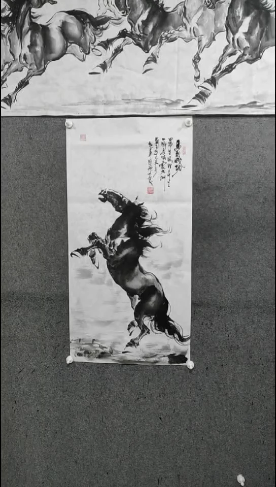 国画水墨写意单骏马图