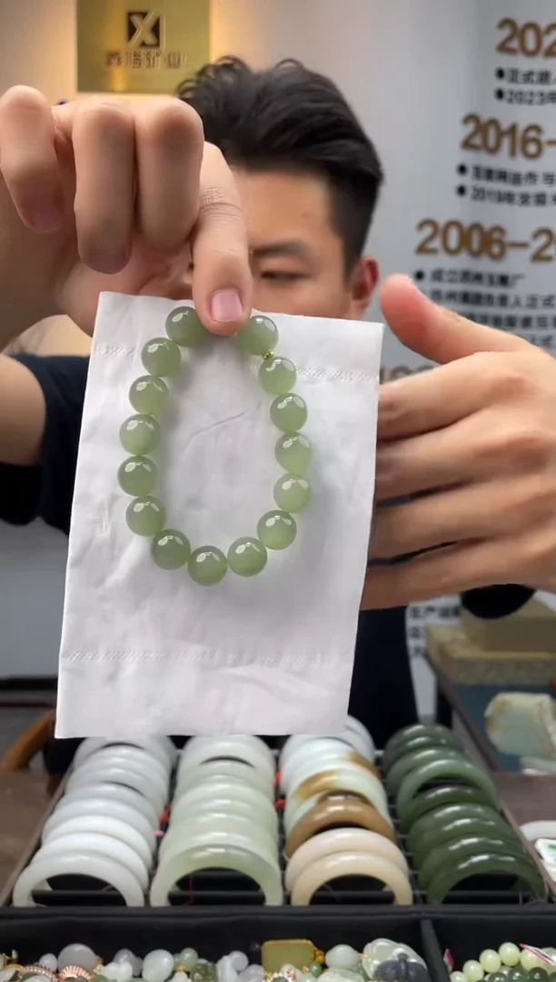 手串未镶嵌和田玉高品湖水猫卡12mm手串一条