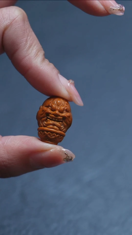 【闪购商品】橄榄核吊坠苏工橄榄核