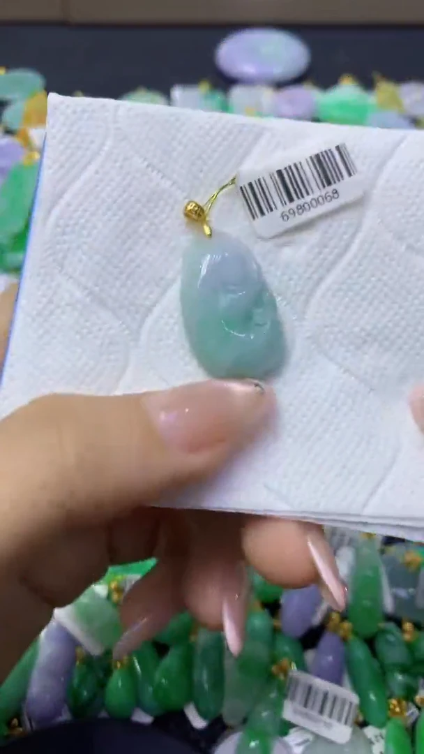 颈饰未镶嵌翡翠天然缅甸翡翠A货