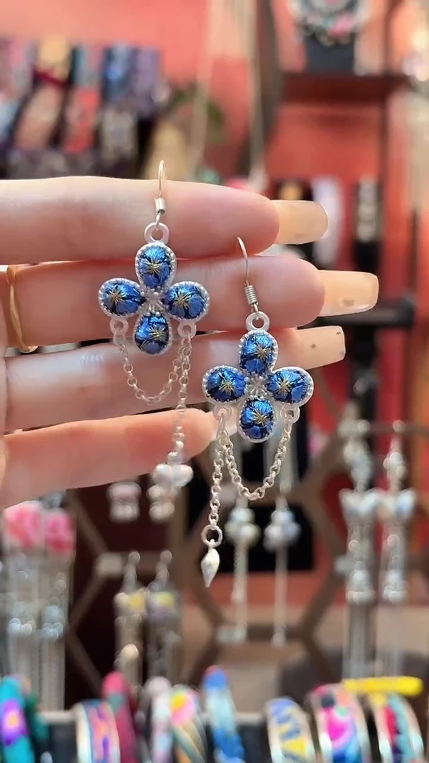 织绣 云织谣民族风精美饰品   255