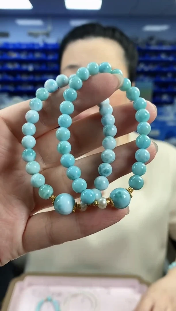 未镶嵌针钠钙石（海纹石）手链多样性发货发其一