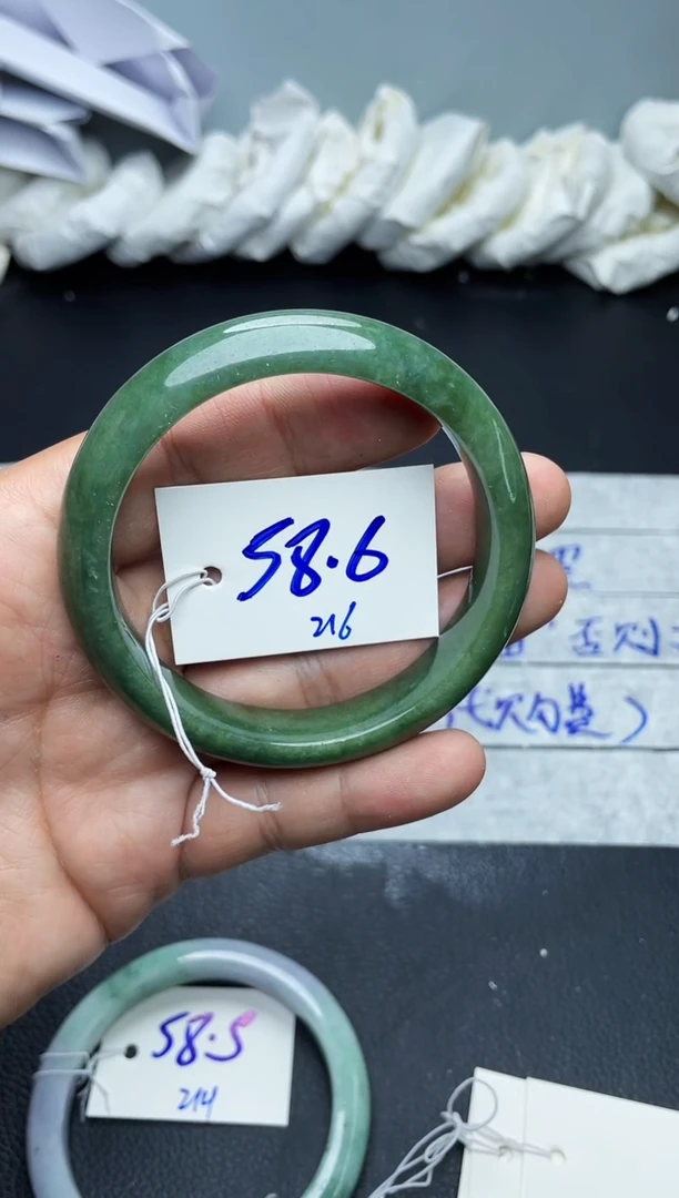 未镶嵌手镯翡翠216