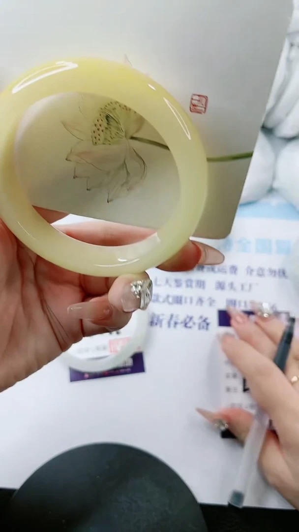 【闪购商品】石英质玉手镯未镶嵌多样性发货L167-62