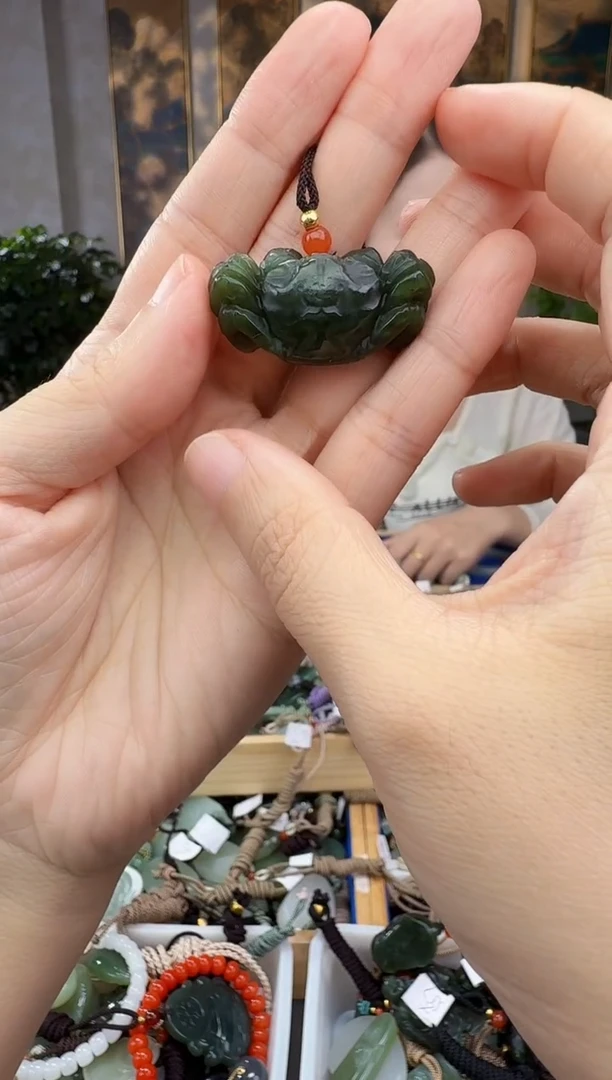 未镶嵌和田玉挂件拍一发一