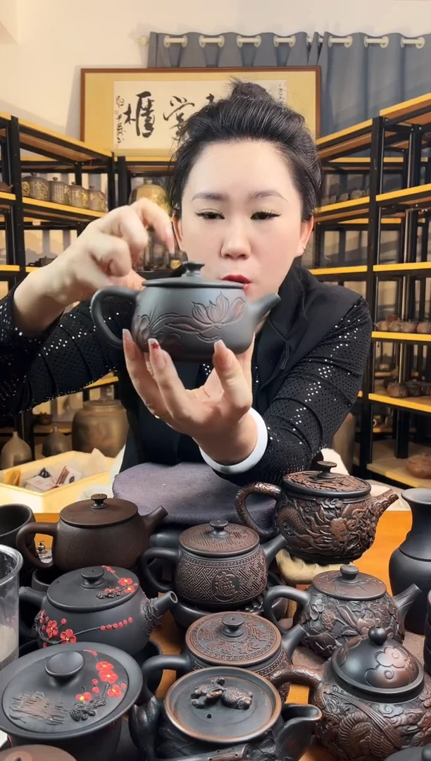 【闪购商品】壶瑕疵无礼盒球孔 半雕大口汉瓦 荷花