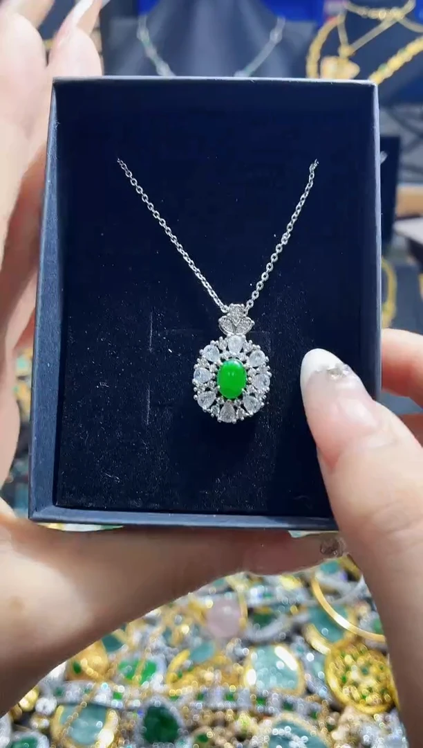 翡翠未镶嵌吊坠(不含链)天然翡翠a货 多样性发其一