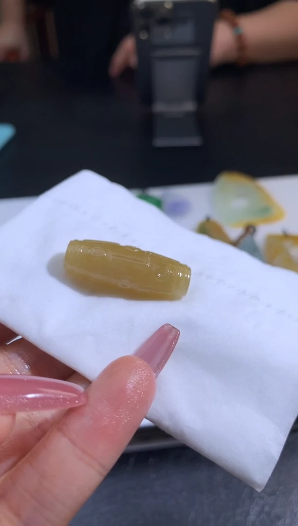 未镶嵌定制翡翠诗**忆翡翠
