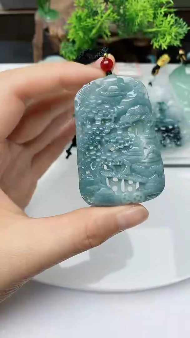 【闪购商品】翡翠颈饰未镶嵌