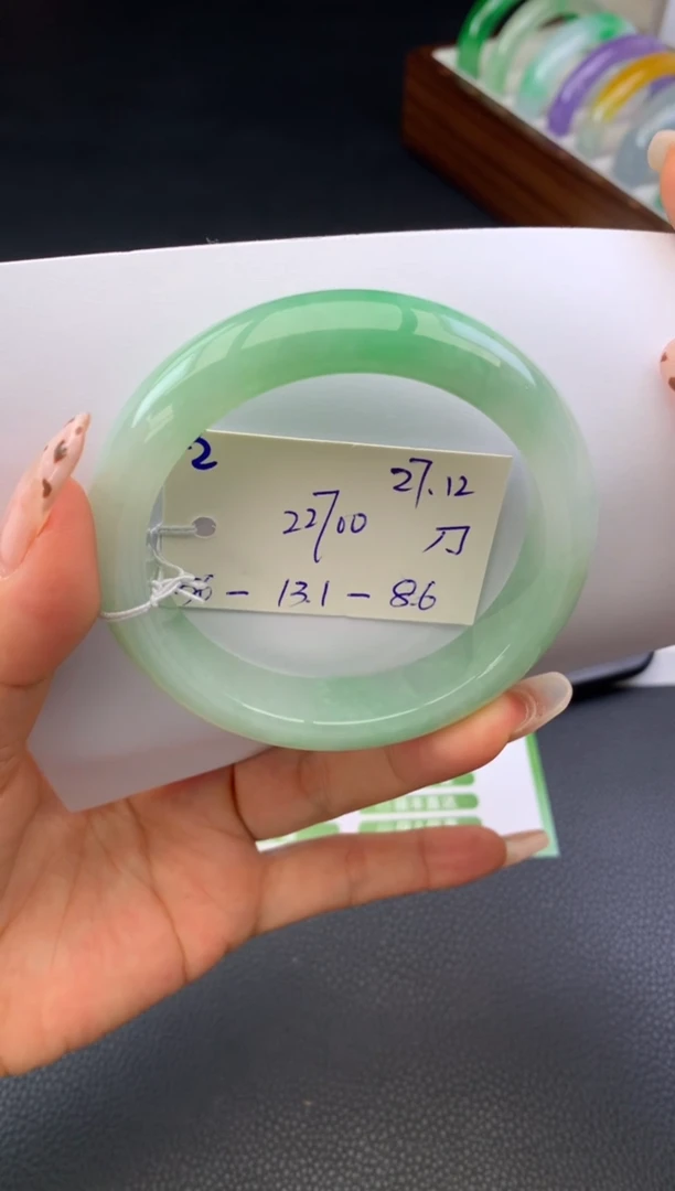 未镶嵌手镯翡翠假一赔三   手镯