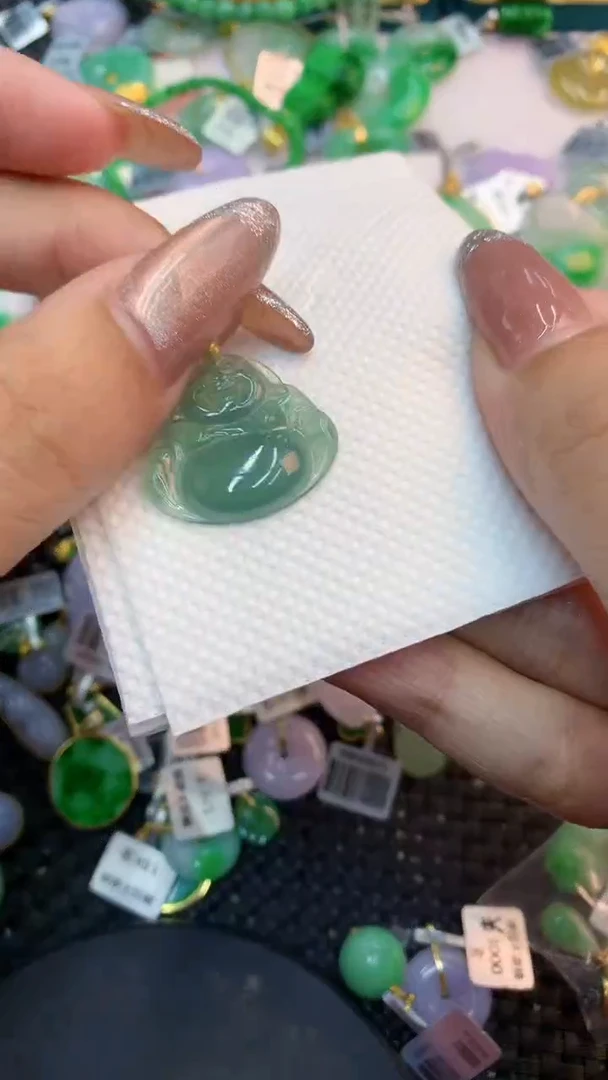 颈饰未镶嵌翡翠1