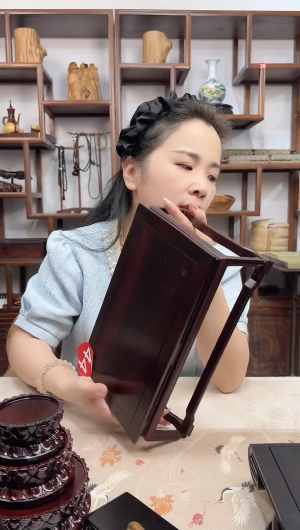 微凹黄檀（南美大红酸枝）26*16*9.5