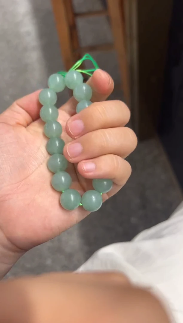 未镶嵌定制翡翠手串