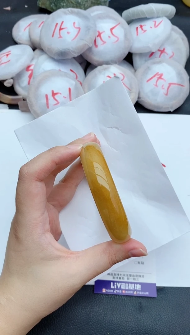 未镶嵌手镯石英质玉193+58/59
