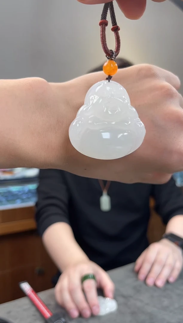 吊坠(不含链)未镶嵌和田玉一个