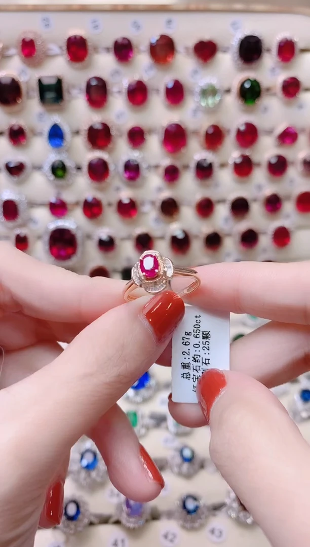 18K金镶嵌戒指红宝石1