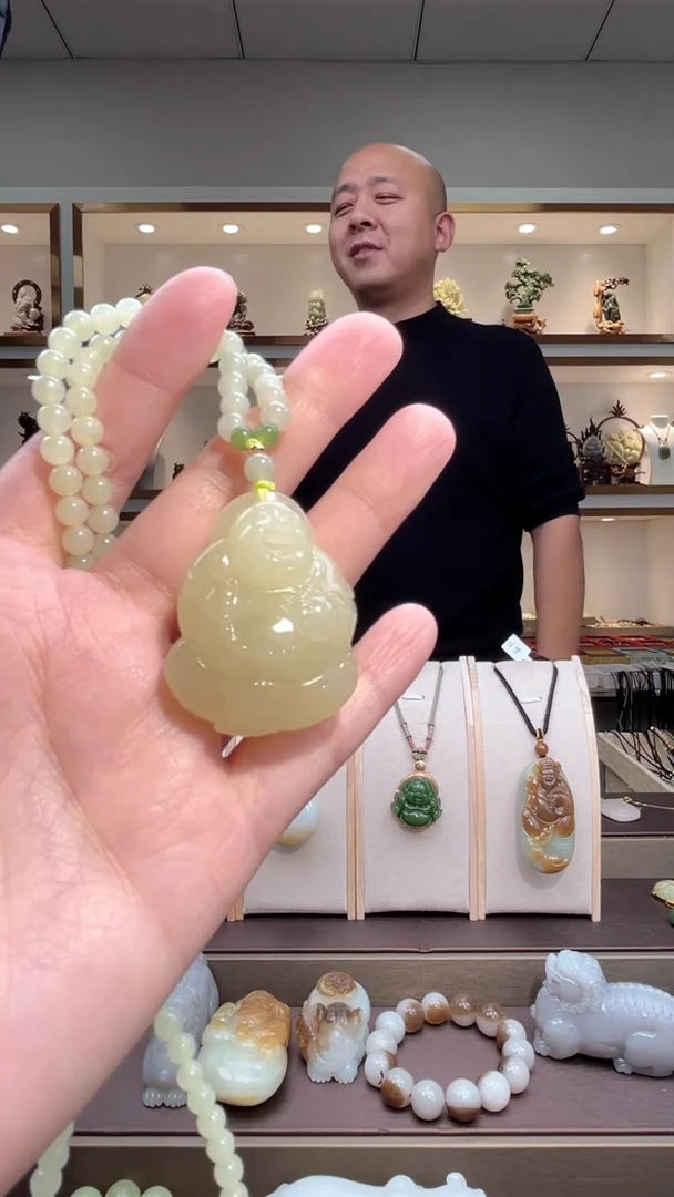 颈饰未镶嵌和田玉苏