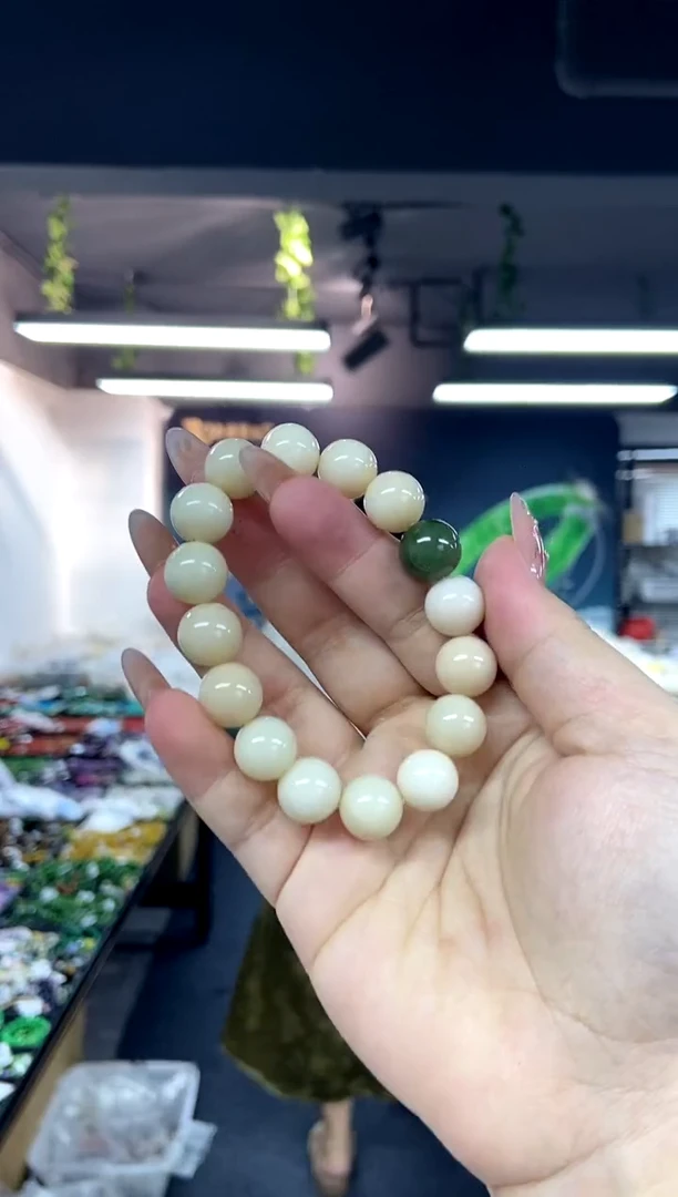 未镶嵌手串和田玉多样性发其一颜色微差