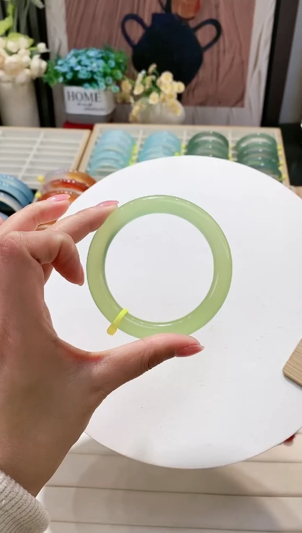 手镯玛瑙/玉髓未镶嵌136-58.4