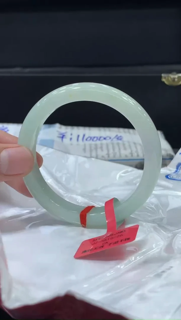 未镶嵌手镯翡翠翡翠手镯
