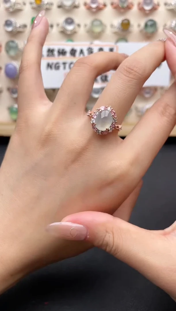 【闪购商品】翡翠戒指银S925镶嵌一物一证一礼盒