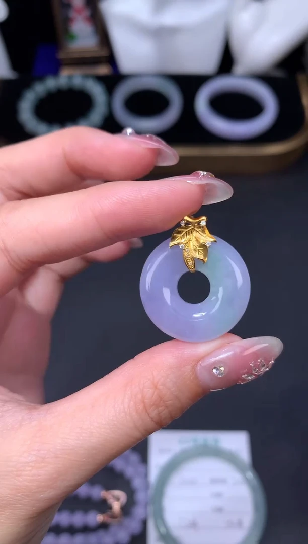 18K金镶嵌定制翡翠48小时鉴赏期 退货不扣服务费