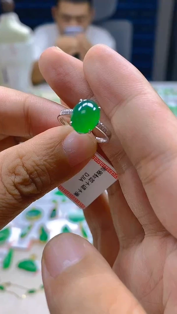 翡翠18K金镶嵌颈饰新号开播 全场乱卖