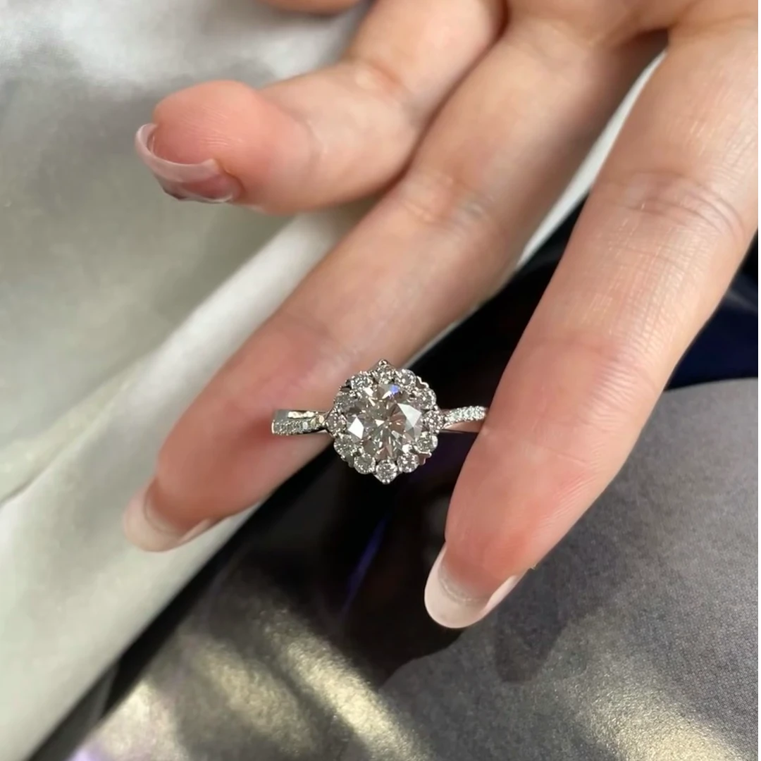 925银莫桑石戒指 【灿若星辰】轻奢时尚女士结婚经典气质奢华