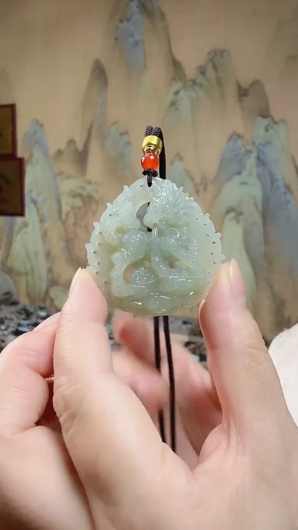 颈饰未镶嵌和田玉.