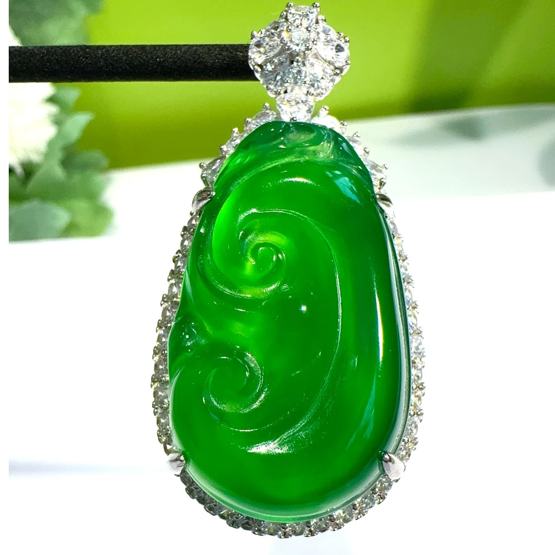 QIAOZUN/巧尊天然玉髓如意吊坠挂件银镀白金镶嵌高品质美货项链