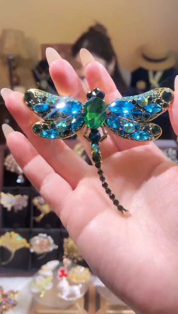 合成立方氧化锆铜合金蓝色蜻蜓