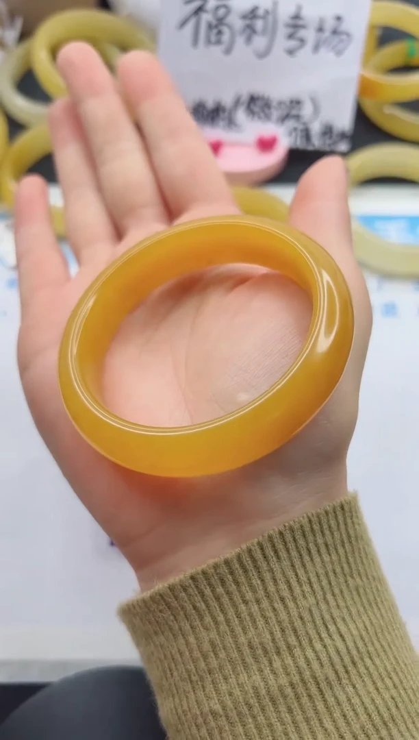 【闪购商品】石英质玉手镯未镶嵌122-57-58