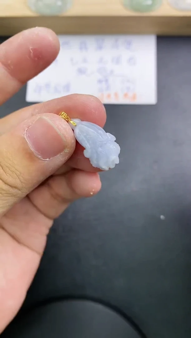 【闪购商品】翡翠颈饰18K金镶嵌天然翡翠A货赠皮绳