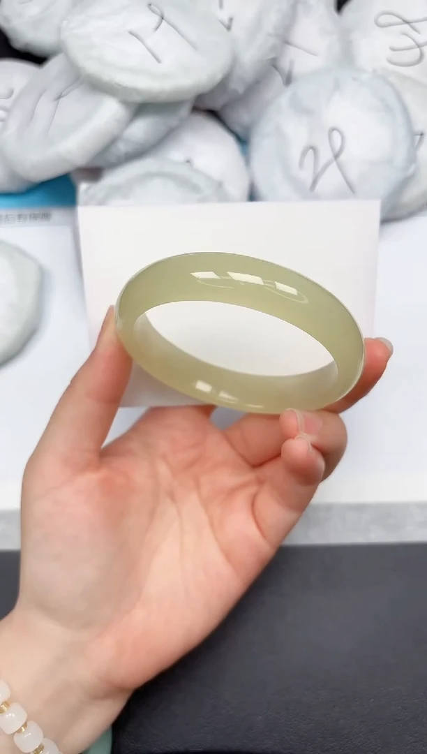 未镶嵌手镯石英质玉9-60.9