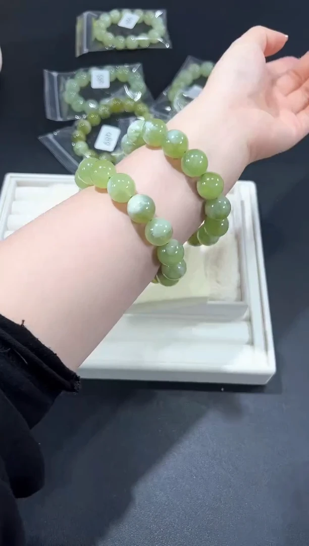 未镶嵌岫玉手链91q多样性发其一【1条】默认微瑕