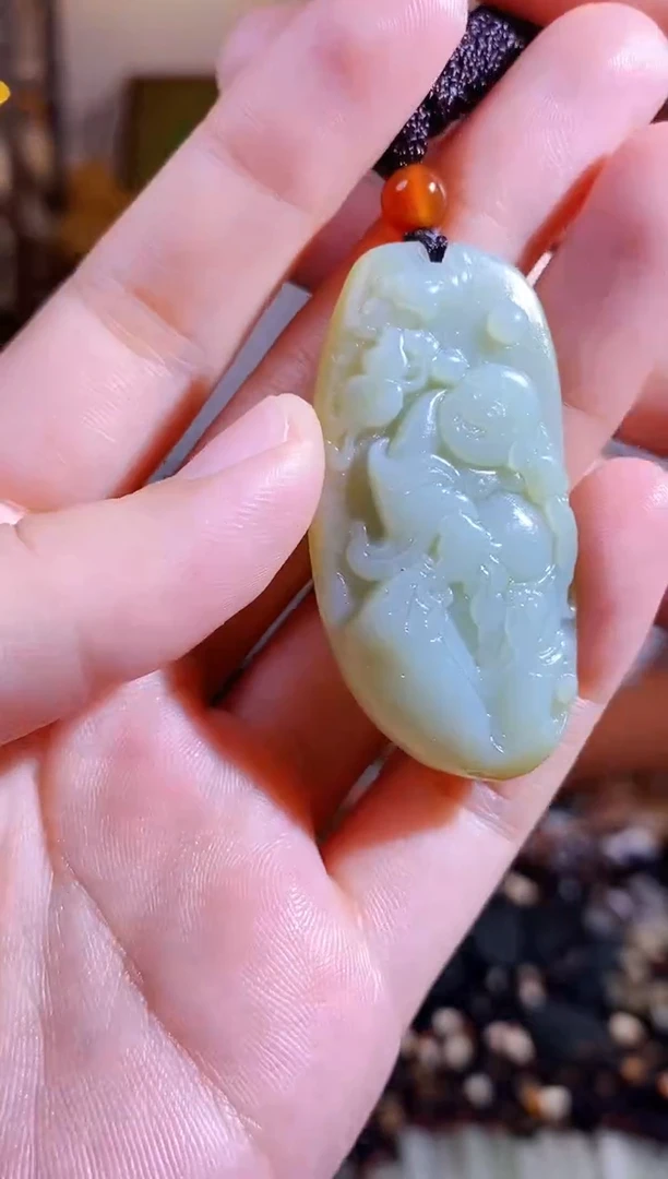 和田玉未镶嵌颈饰1