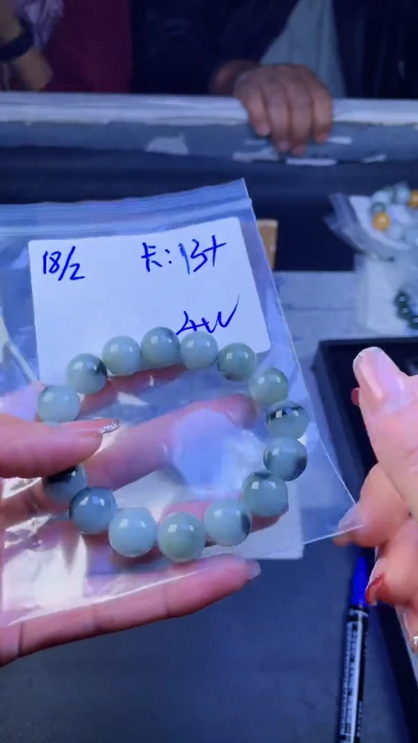 【闪购商品】定制翡翠未镶嵌珠串