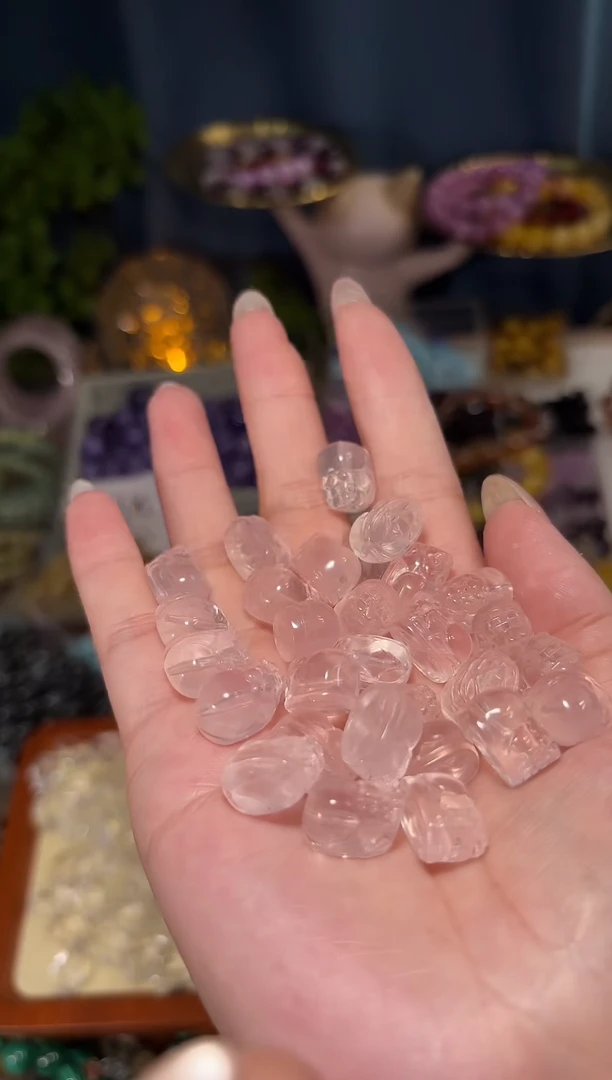 水晶手串未镶嵌特级粉水晶貔貅一个宽卡约10