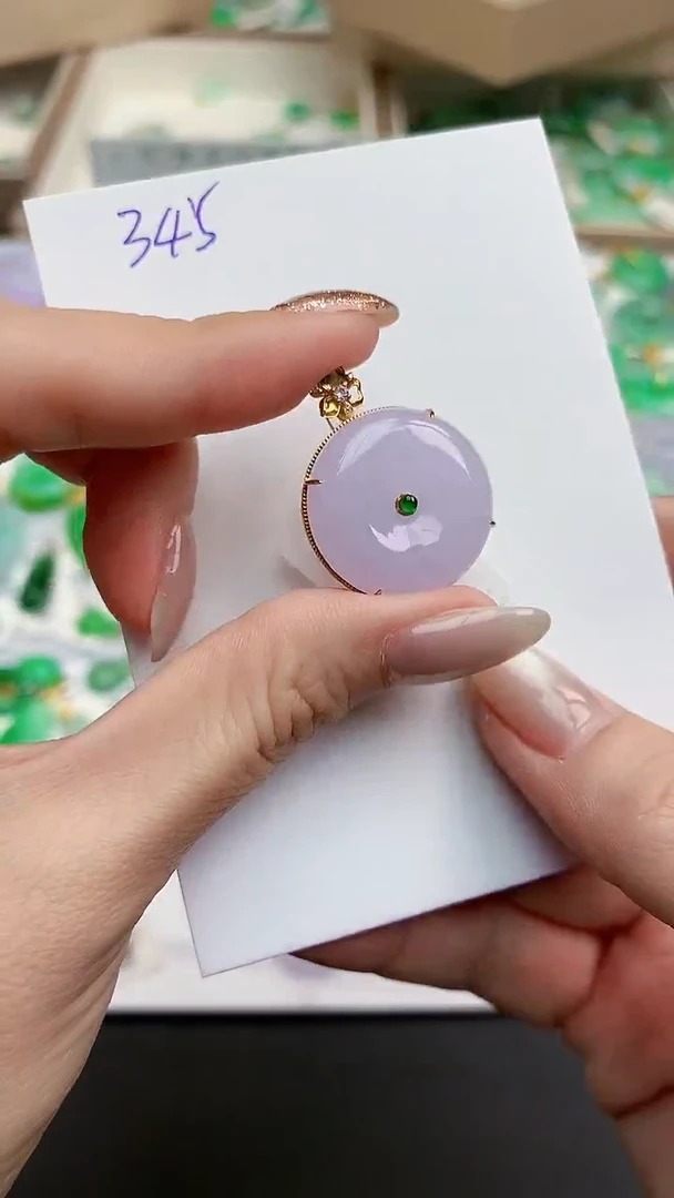 颈饰18K金镶嵌翡翠天然缅甸A货翡翠