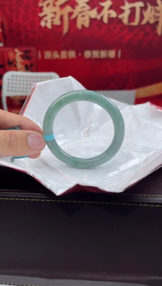 【闪购商品】翡翠手镯未镶嵌3翡翠手镯（微瑕）