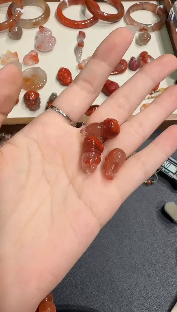 未镶嵌吊坠南红玛瑙X0922-446-316多样性一件