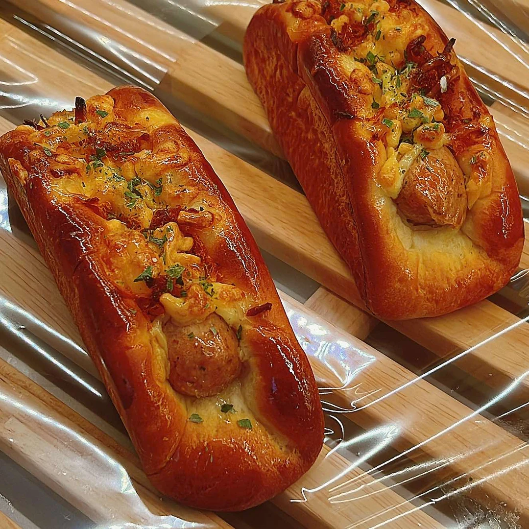 【顺丰冷链满69包邮】清真麦极芝士热狗面包